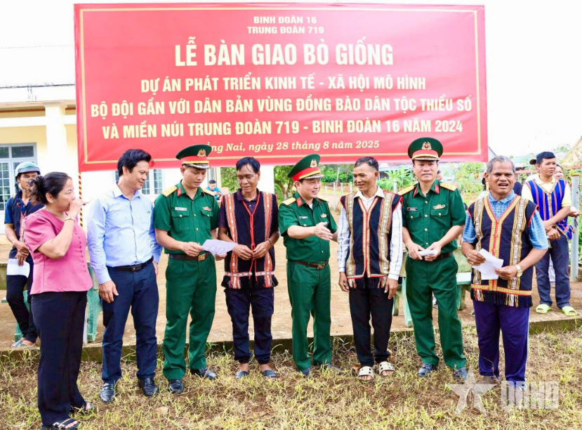 Kiến tạo sinh kế bền vững ở địa bàn kinh tế - quốc phòng Binh đoàn 16 - Bài 3: Cán bộ đồng hành, lấy dân làm gốc